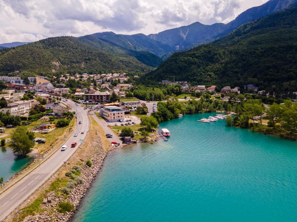 Hotel Les Flots Bleus サヴィーヌ・ル・ラック エクステリア 写真